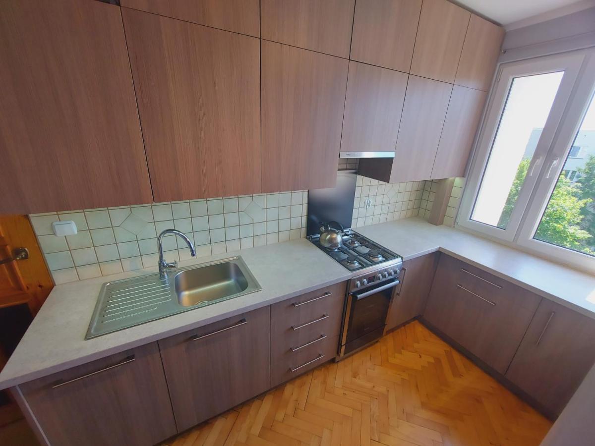 Wygodny Przestronny Apartament Janowskie Blonia Rumia Luaran gambar