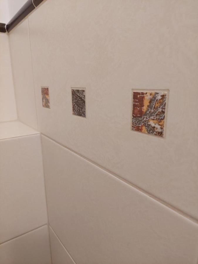 Wygodny Przestronny Apartament Janowskie Blonia Rumia Luaran gambar
