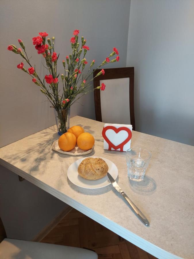 Wygodny Przestronny Apartament Janowskie Blonia Rumia Luaran gambar