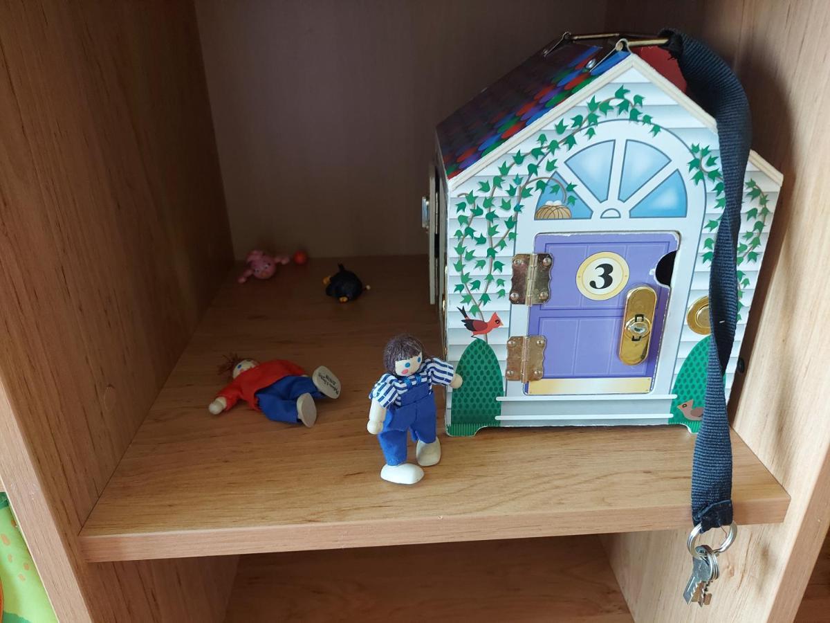 Wygodny Przestronny Apartament Janowskie Blonia Rumia Luaran gambar