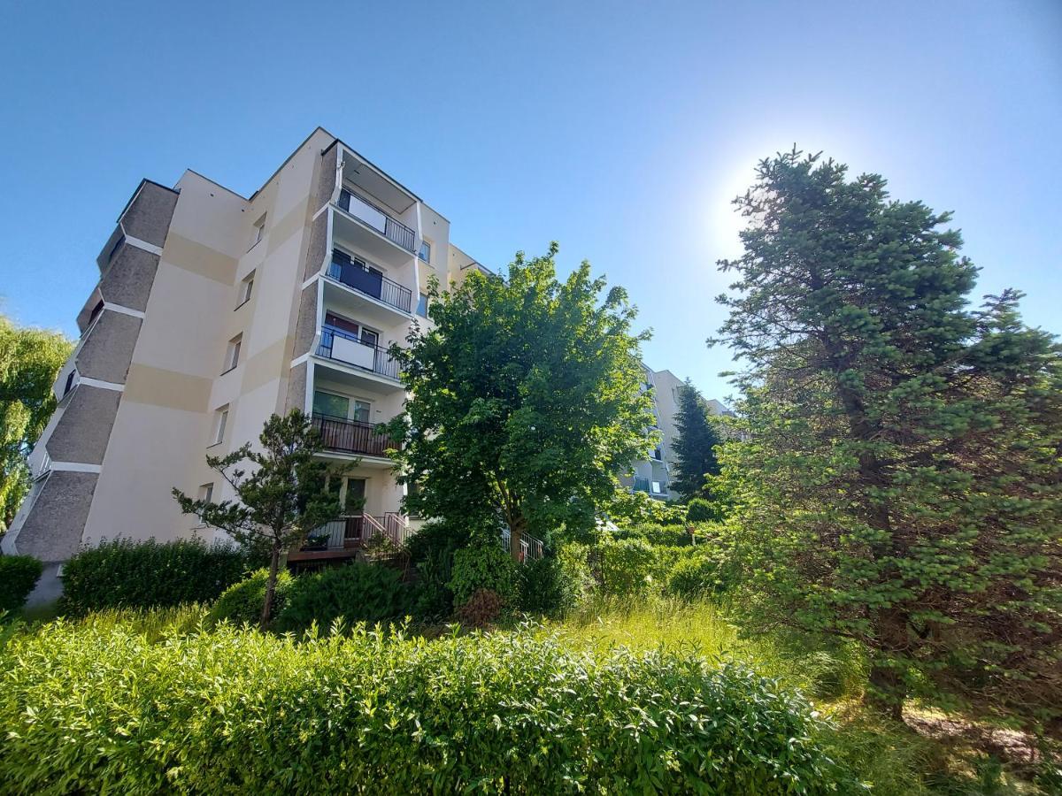 Wygodny Przestronny Apartament Janowskie Blonia Rumia Luaran gambar
