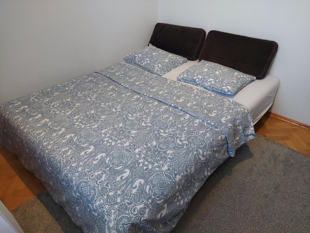 Wygodny Przestronny Apartament Janowskie Blonia Rumia Luaran gambar