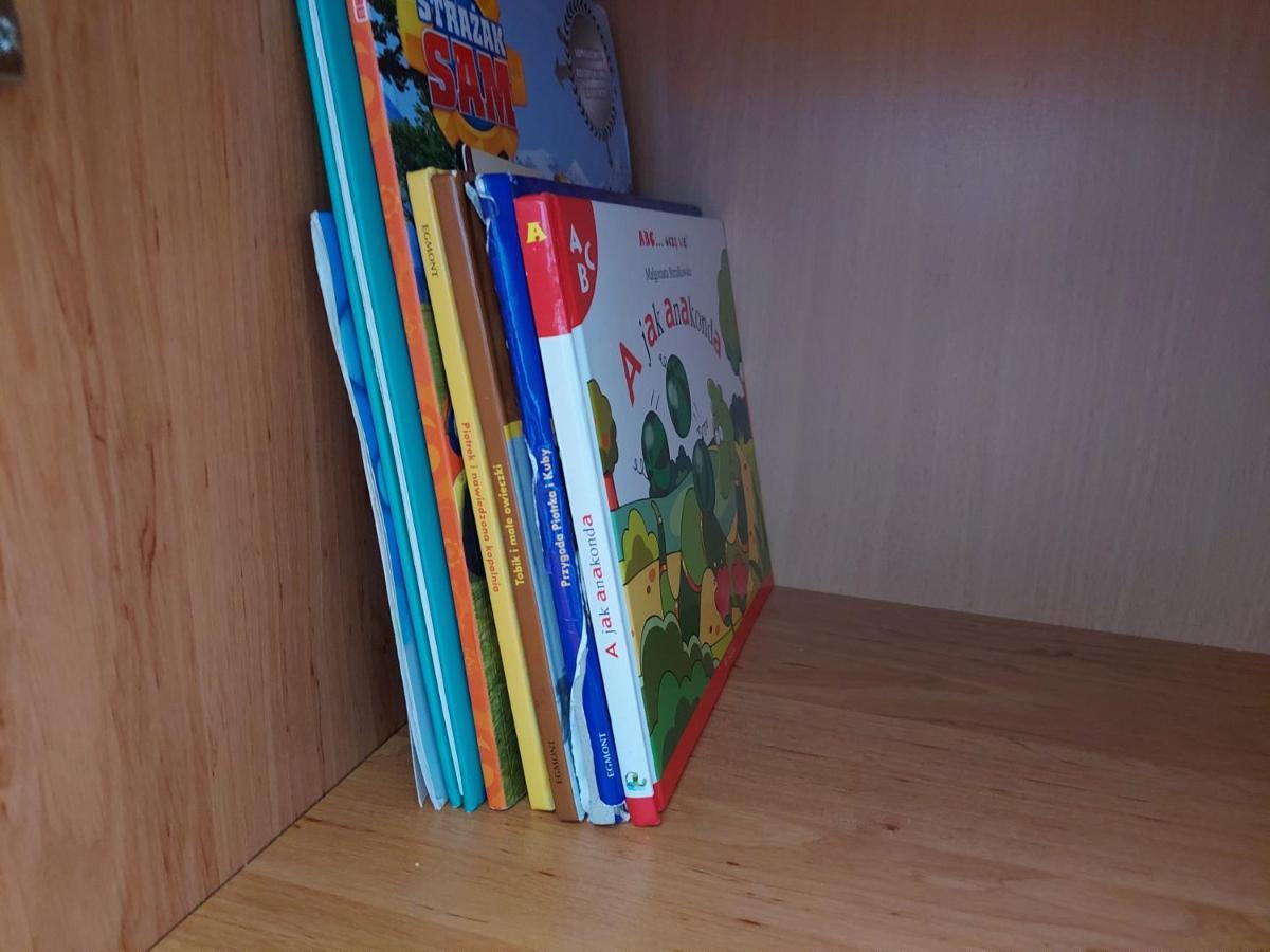 Wygodny Przestronny Apartament Janowskie Blonia Rumia Luaran gambar